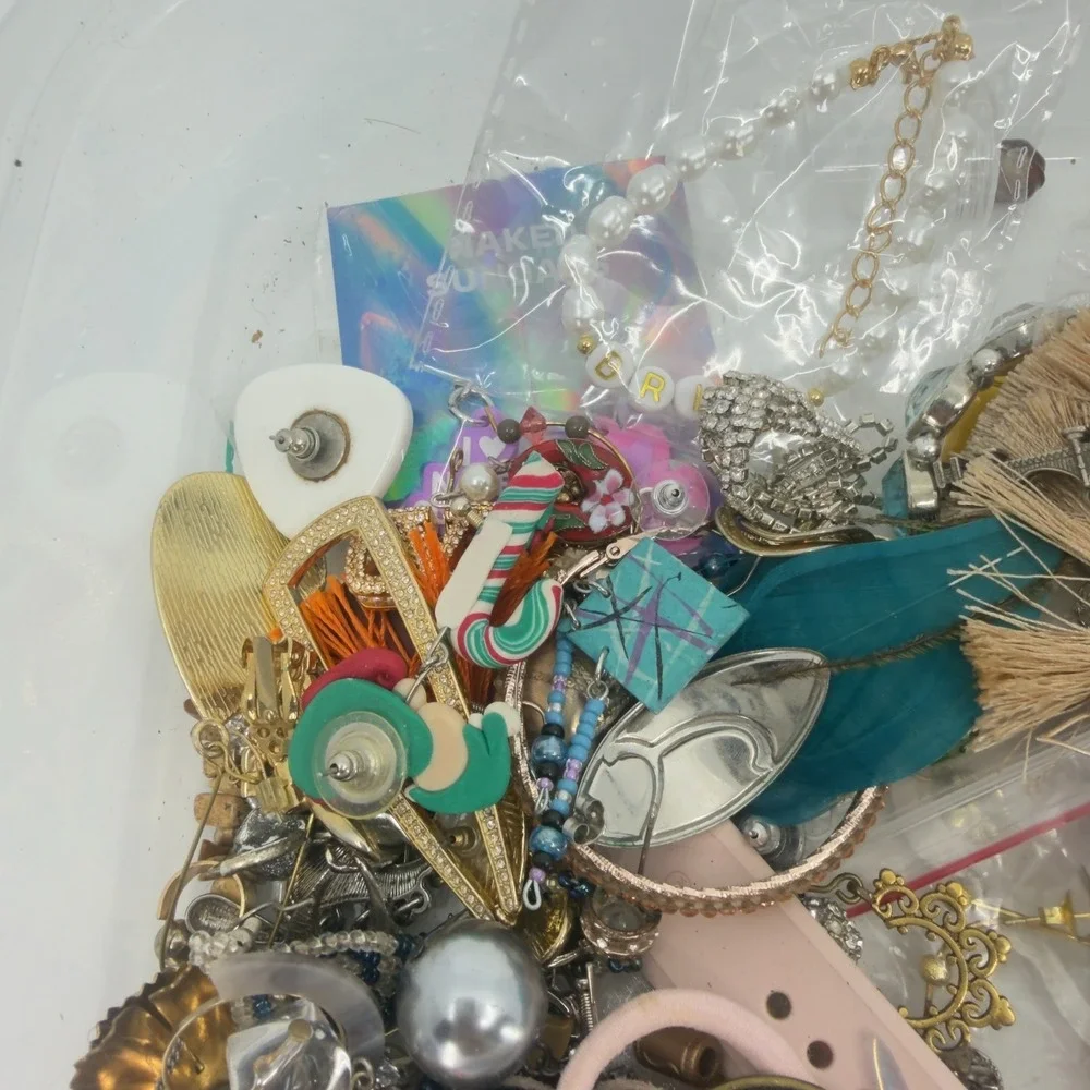 Craft Beading Jewelry Lot Mixed Fashion Accessories DIY Upcycle 2.04 Lbs Project